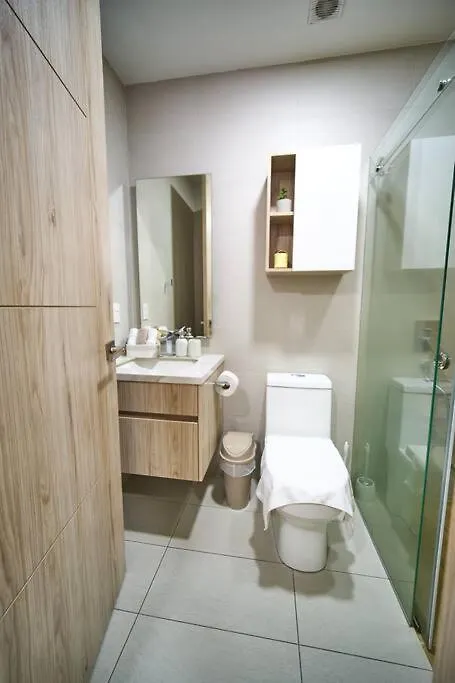 Moderna Suite En Quito 0*,